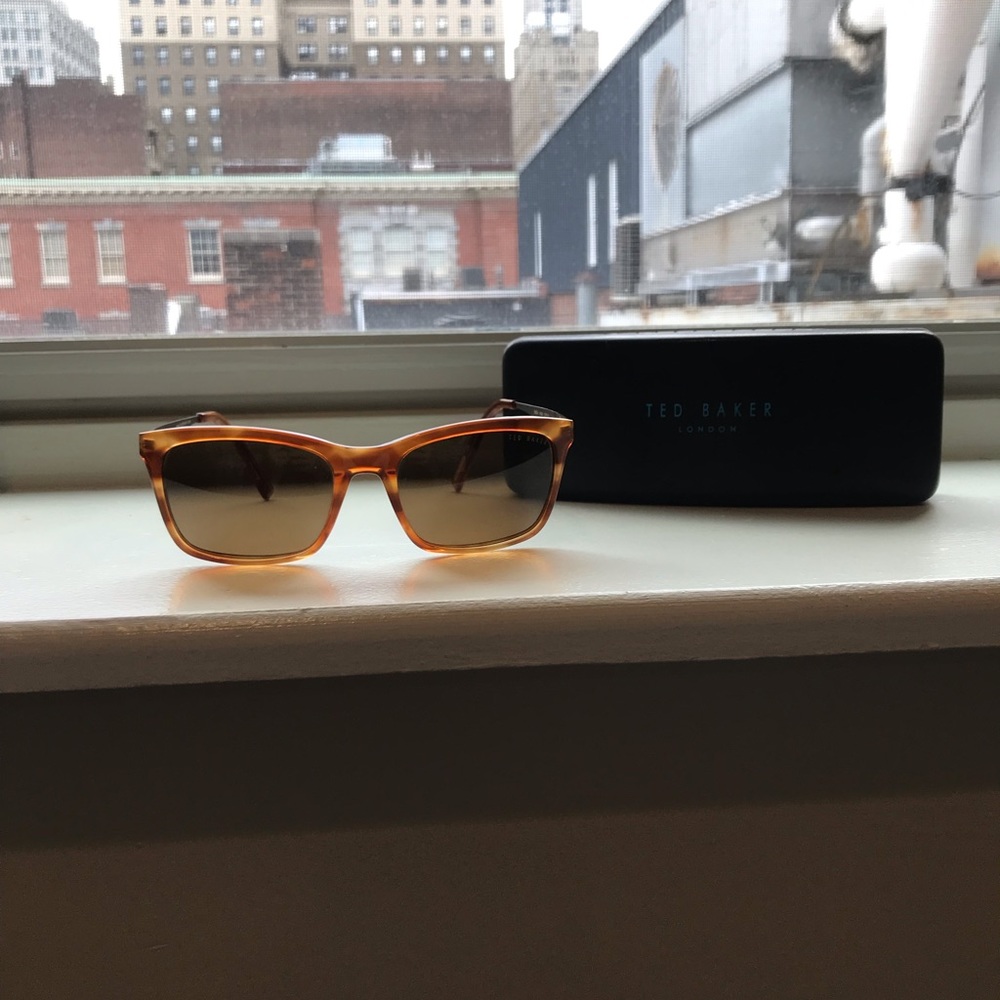 Ted Baker Sunglasses - Picture 3 of 4